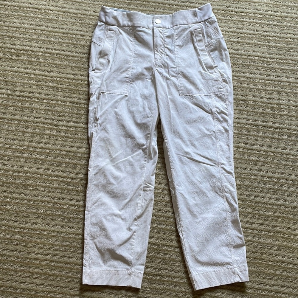 Athleta cropped cargo pants